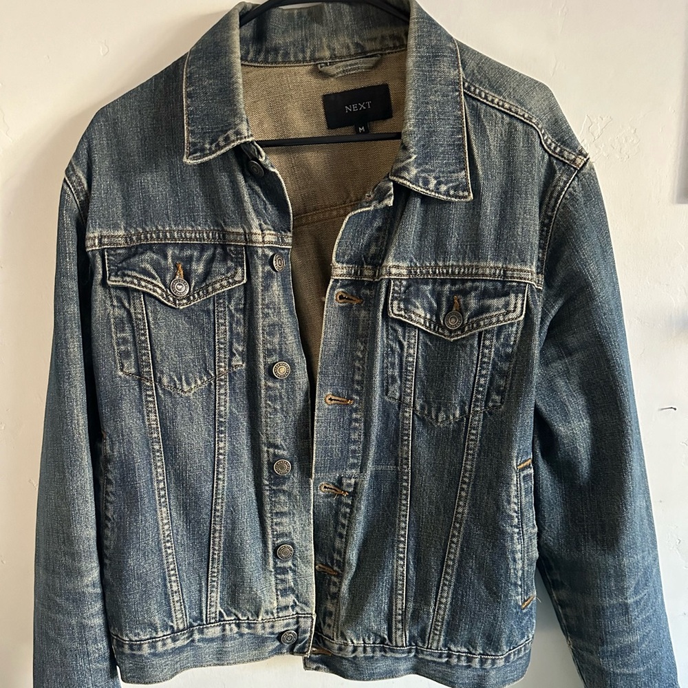 Jean jacket size medium